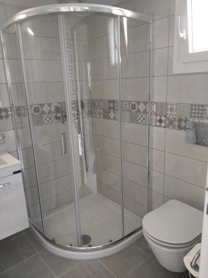 Θέαστρον - Theastron House With Great View In Chora Apartment Pera Gyalos Luaran gambar