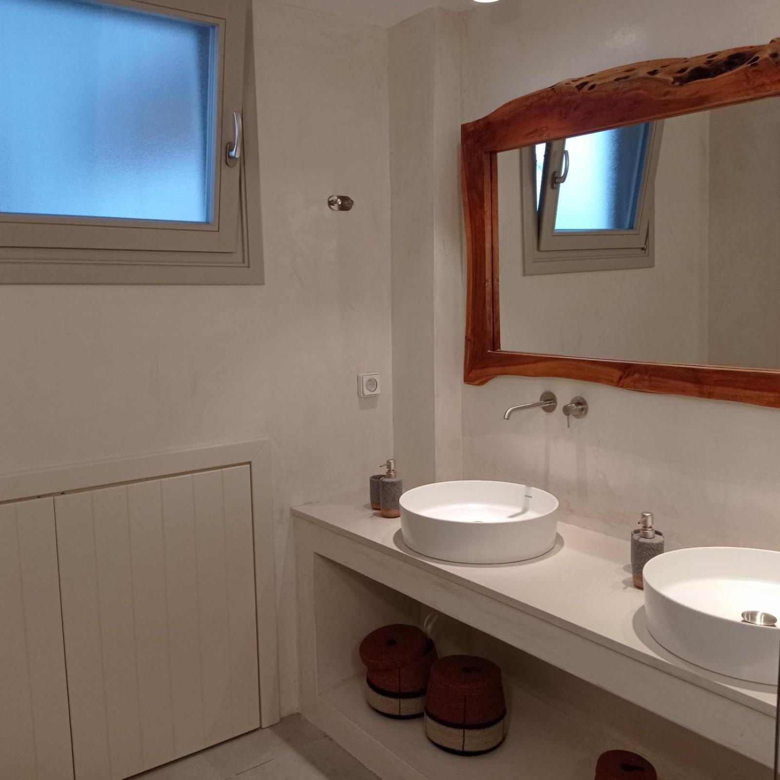 Θέαστρον - Theastron House With Great View In Chora Apartment Pera Gyalos Luaran gambar