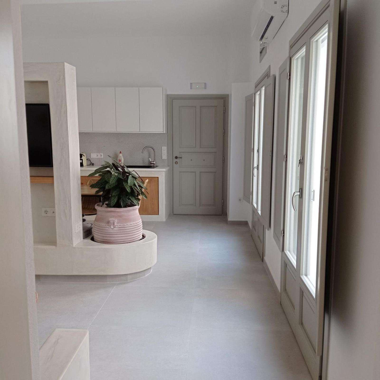 Θέαστρον - Theastron House With Great View In Chora Apartment Pera Gyalos Luaran gambar